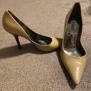 Woman’s Guess stiletto shoes size 7